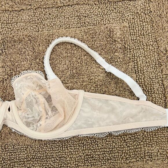 Victoria’s Secret Bra Lace White Tan Size 34D - Picture 5 of 8